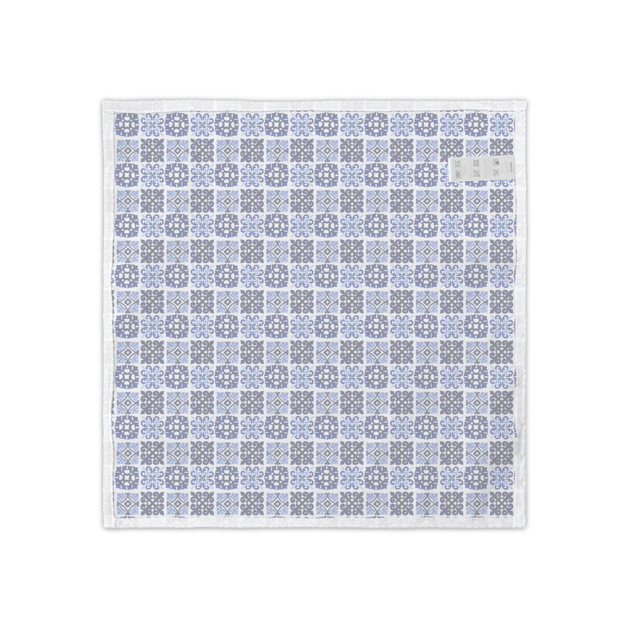 Blue Tile Pattern Cloth Napkin Set (4) — Vintage Mediterranean Dinner Napkins